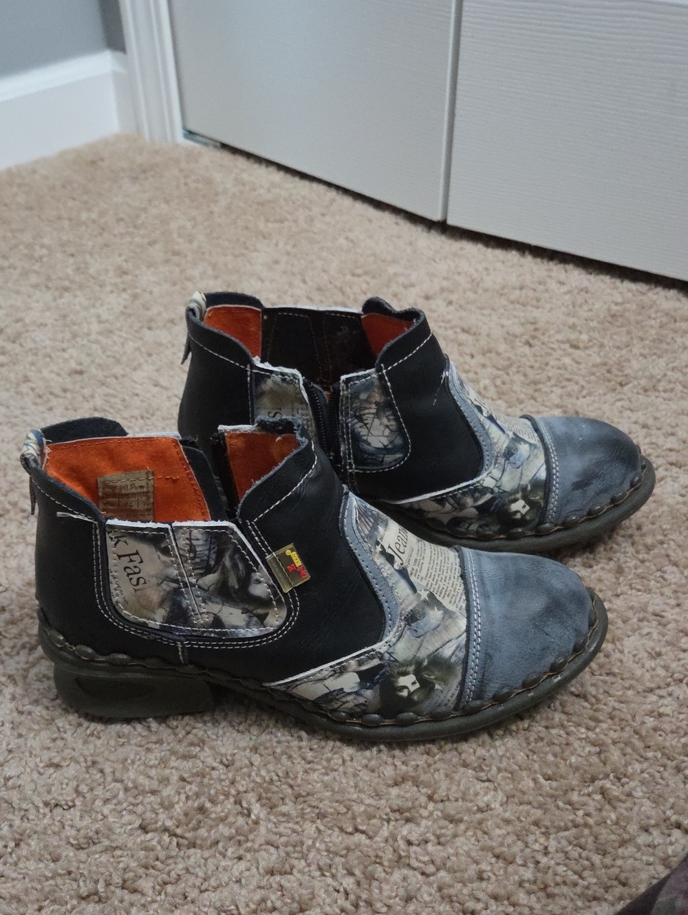 Women's Casual Ankle Booties in Black and Gray - Picture 6 of 6